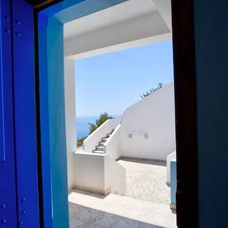 Panselinos בית הארחה 3*