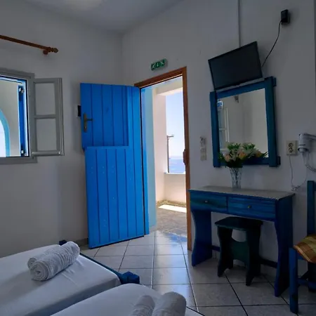 Panselinos בית הארחה