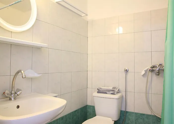 게스트하우스 Panselinos 3*